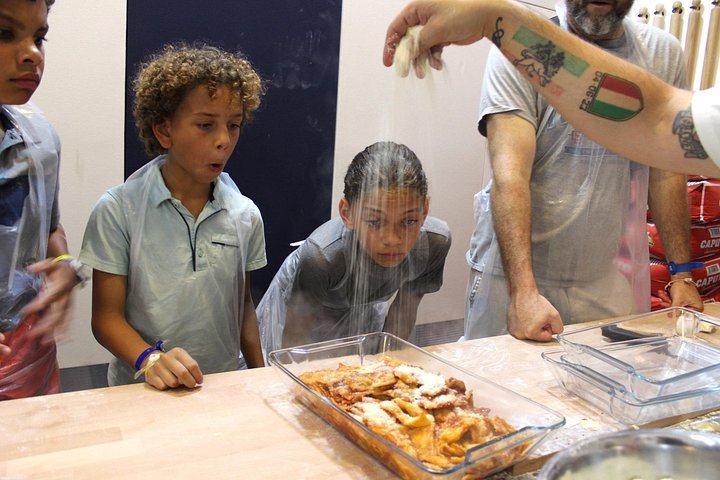 Clase práctica de pasta y tiramisú en Nápoles con chefs locales, foto 24 | wizardtrip