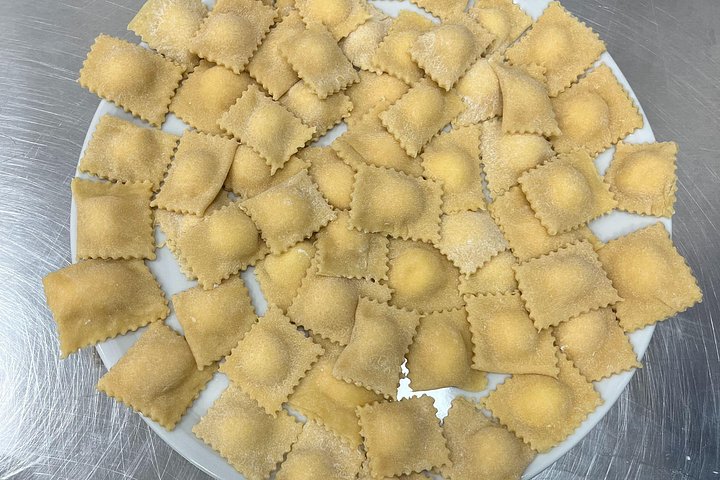 Clase práctica de pasta y tiramisú en Nápoles con chefs locales, foto 26 | wizardtrip