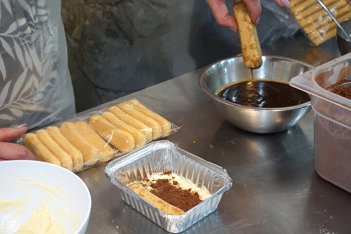 Impara a fare l'autentica pizza e il tiramisù a Napoli con uno chef locale, foto 15 | wizardtrip
