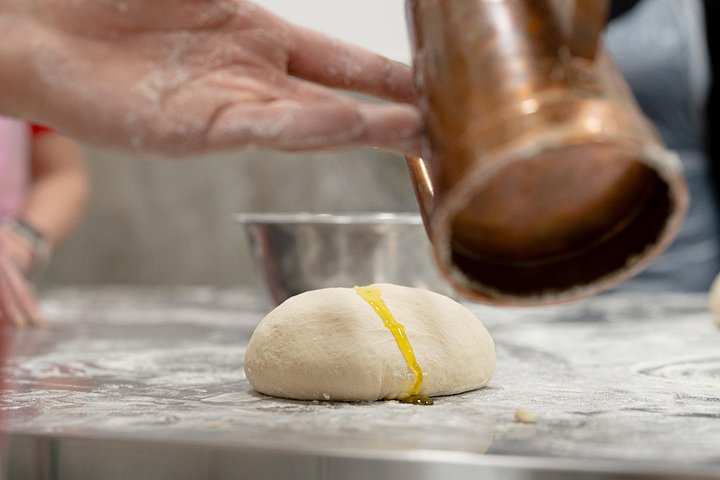 Impara a fare l'autentica pizza e il tiramisù a Napoli con uno chef locale, foto 23 | wizardtrip