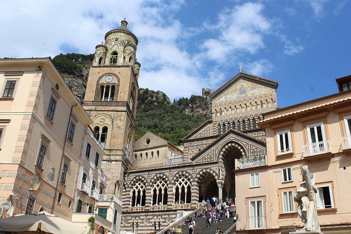 Tour panoramico di piccolo gruppo di Sorrento, Positano e Costiera Amalfitana da Napoli con giro in barca, foto 23 | wizardtrip