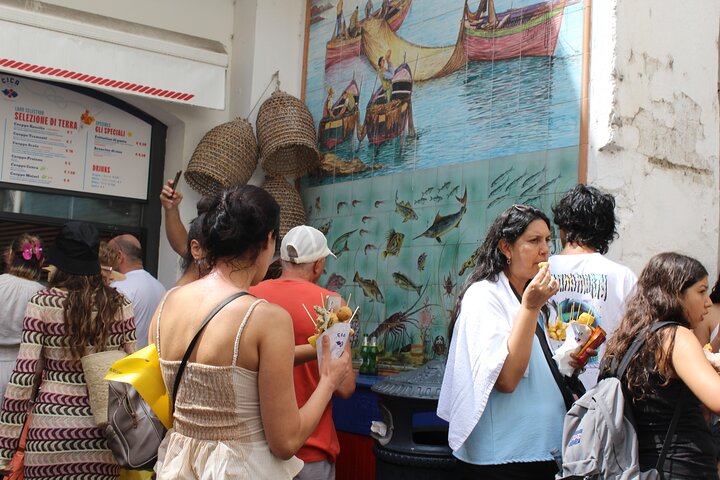 Tour panoramico di piccolo gruppo di Sorrento, Positano e Costiera Amalfitana da Napoli con giro in barca, foto 43 | wizardtrip