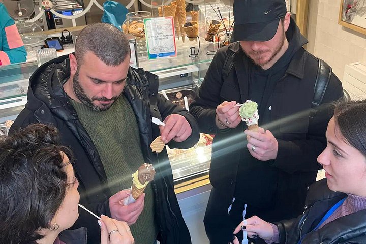 Tour gastronomique guidé à Naples, Italie, avec marchés locaux, pizza et pâtisseries traditionnelles, photo 16 | wizardtrip