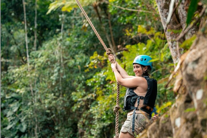 Explore as cascatas da floresta tropical El Yunque e reme pela baía bioluminescente de Fajardo num tour de um dia em Porto Rico, foto 15 | wizardtrip