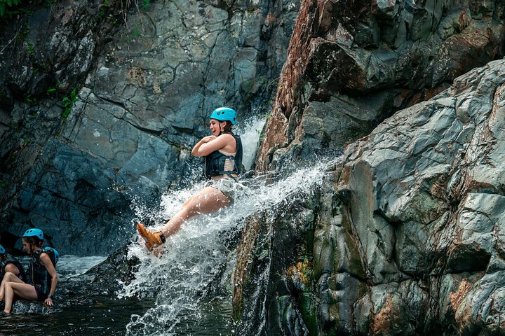 Explore as cascatas da floresta tropical El Yunque e reme pela baía bioluminescente de Fajardo num tour de um dia em Porto Rico, foto 30 | wizardtrip