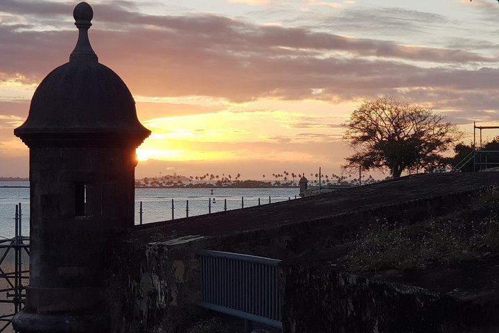 En guidad stadsvandring som utforskar de historiska gatorna och landmärkena i Old San Juan, Puerto Rico, foto 14 | wizardtrip