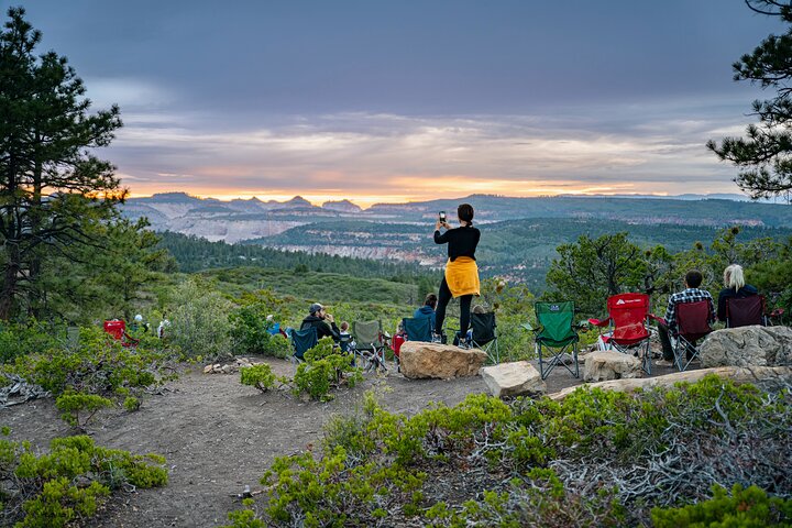 Opplev en spennende Jeep-tur ved solnedgang i Zion nasjonalpark, USA, med fantastisk klippeutsikt, foto 6 | wizardtrip