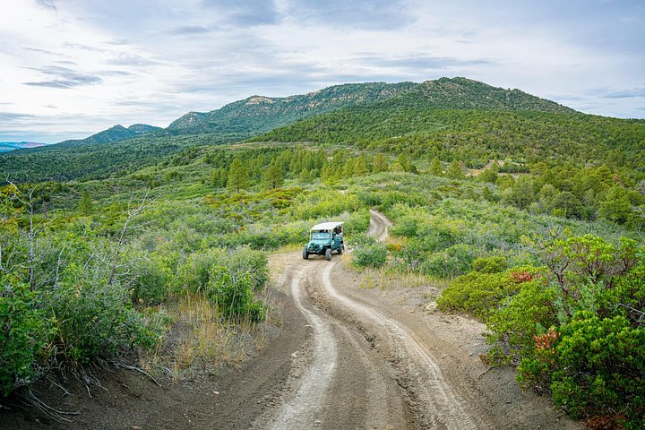 Opplev en spennende Jeep-tur ved solnedgang i Zion nasjonalpark, USA, med fantastisk klippeutsikt, foto 9 | wizardtrip