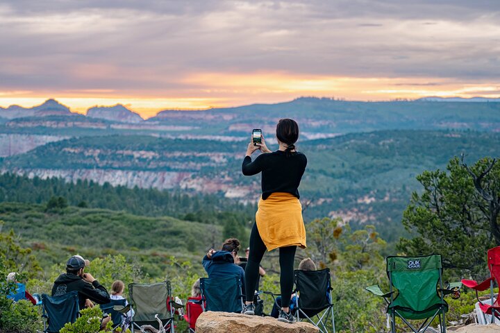 Opplev en spennende Jeep-tur ved solnedgang i Zion nasjonalpark, USA, med fantastisk klippeutsikt, foto 10 | wizardtrip