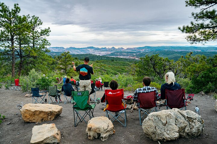 Opplev en spennende Jeep-tur ved solnedgang i Zion nasjonalpark, USA, med fantastisk klippeutsikt, foto 11 | wizardtrip