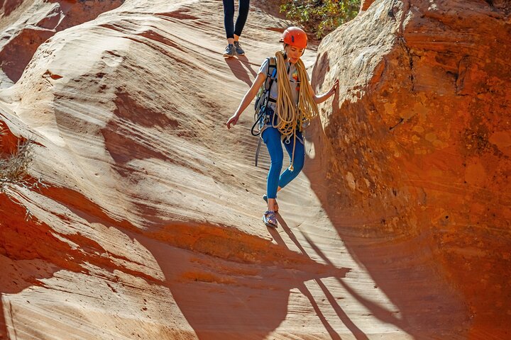 Oplev spændende canyoning med rapelling i slot-canyons i East Zion, Utah, foto 18 | wizardtrip