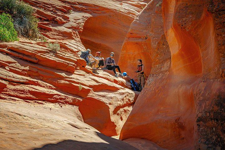 Oplev spændende canyoning med rapelling i slot-canyons i East Zion, Utah, foto 19 | wizardtrip