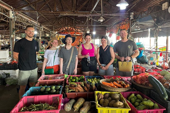 Découvrez la culture de Hoi An : visite du marché, balade en bateau panier, pêche aux crabes et cours de cuisine vietnamienne pratique, photo 38 | wizardtrip