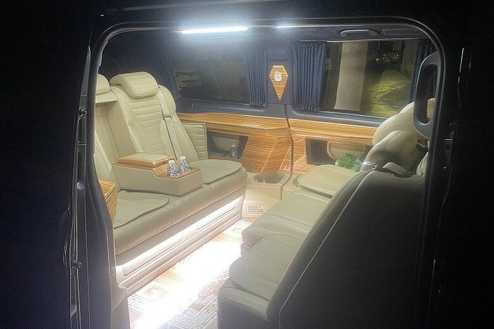 Private airport transfer service in Istanbul by minivan, ensuring a comfortable journey to your hotel, photo 7 | wizardtrip