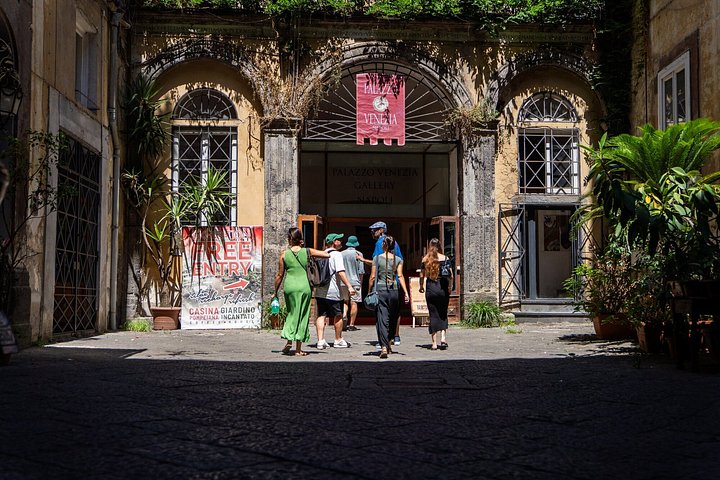 Napoli pizza- og drinktur gjennom historiske gater med lokal guide, foto 10 | wizardtrip