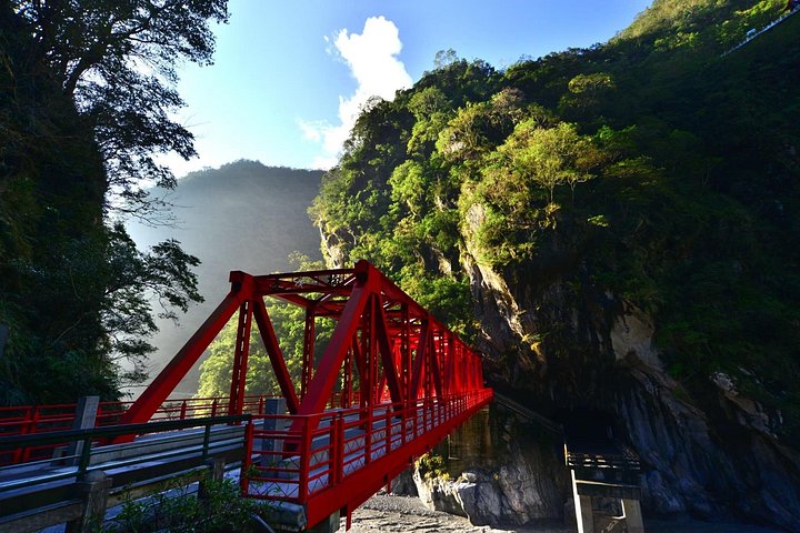 Private Tour zur Erkundung der Naturwunder der Taroko-Schlucht und der malerischen Küsten von Hualien, Taiwan, Foto 8 | wizardtrip