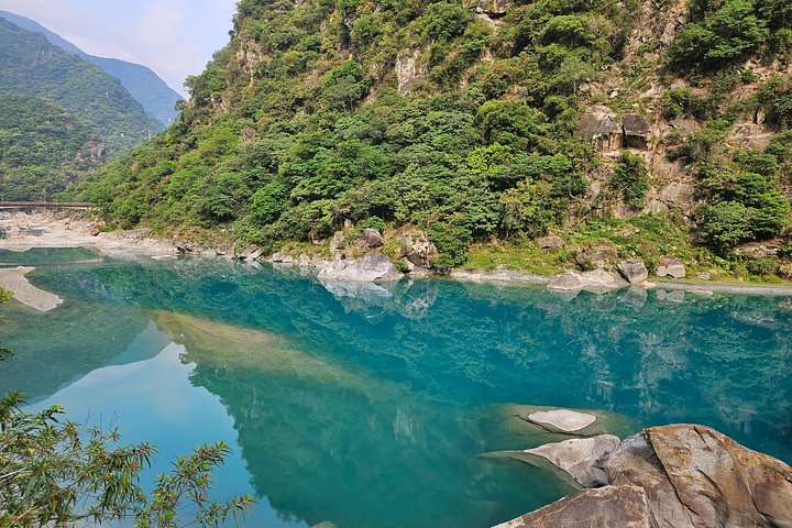 Private Tour zur Erkundung der Naturwunder der Taroko-Schlucht und der malerischen Küsten von Hualien, Taiwan, Foto 9 | wizardtrip