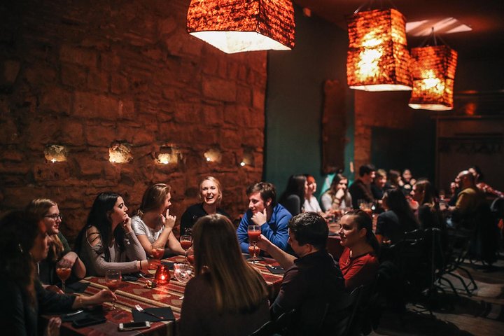 Interaktiv spansk matlagingsklasse i Barcelona, med markedsbesøk, paella og sangria-tilberedning, foto 6 | wizardtrip