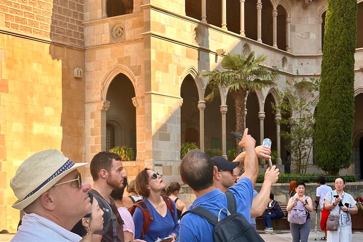 Visite guidée du Monastère de Montserrat depuis Barcelone, avec des vues magnifiques sur les montagnes et des sites historiques, photo 6 | wizardtrip