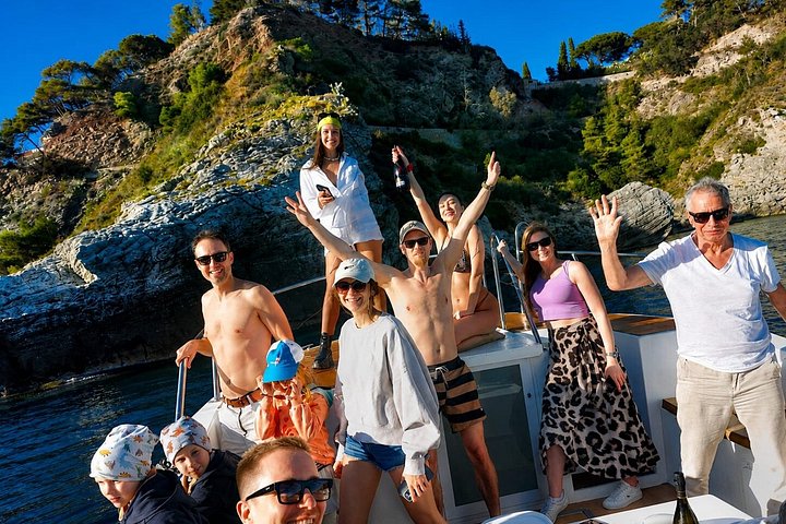 Båttur som utforskar Siciliens kust, inklusive Taormina och Isola Bella, foto 6 | wizardtrip