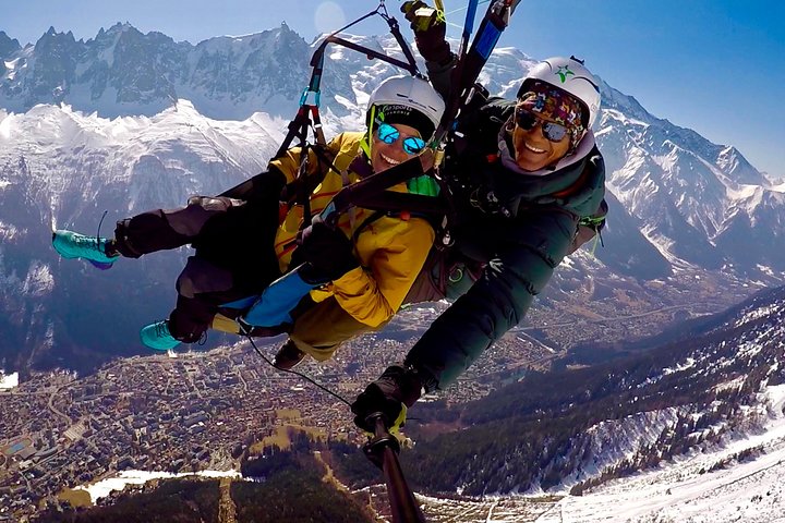 Tandem-Gleitschirmflug über die Chamonix-Alpen mit Blick auf den Mont-Blanc, Foto 6 | wizardtrip