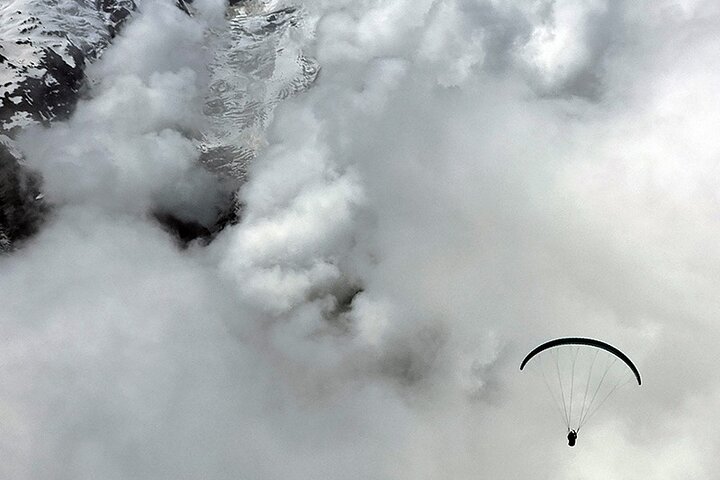 Tandem-Gleitschirmflug über die Chamonix-Alpen mit Blick auf den Mont-Blanc, Foto 19 | wizardtrip