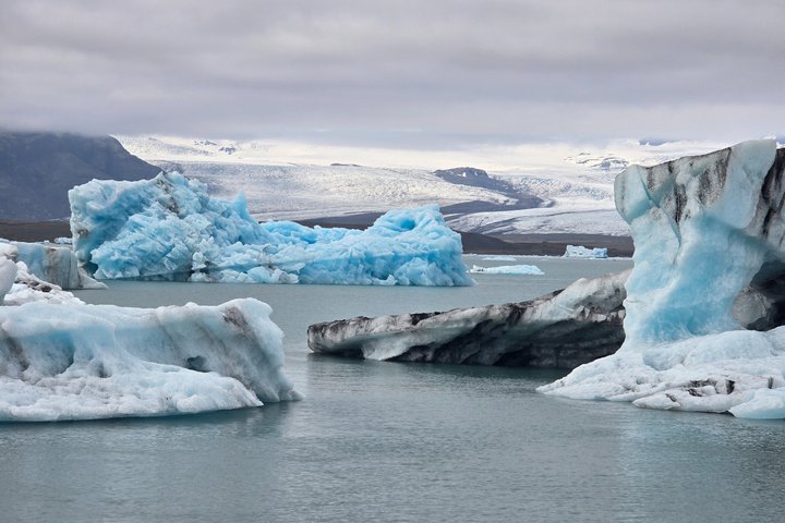 Passeio de dia inteiro pela Costa Sul da Islândia, com geleiras, icebergs, cachoeiras e praias de areia preta, foto 6 | wizardtrip