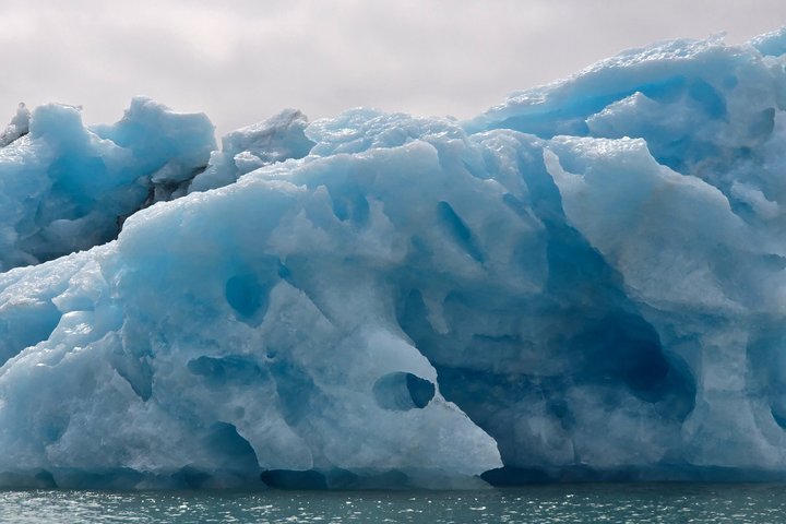 Passeio de dia inteiro pela Costa Sul da Islândia, com geleiras, icebergs, cachoeiras e praias de areia preta, foto 14 | wizardtrip