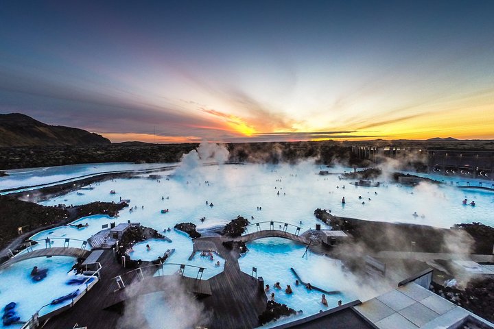 Circuit du Cercle d'Or, cratère volcanique et lagon bleu en petit groupe | wizardtrip