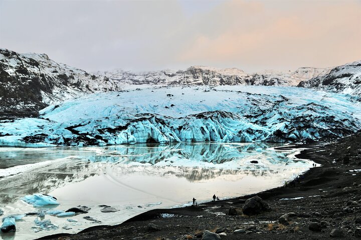 Vues panoramiques des cascades de la côte sud de l'Islande, des plages de sable noir et des glaciers, photo 17 | wizardtrip