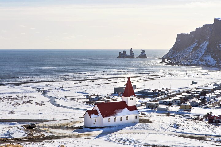 Vues panoramiques des cascades de la côte sud de l'Islande, des plages de sable noir et des glaciers, photo 30 | wizardtrip