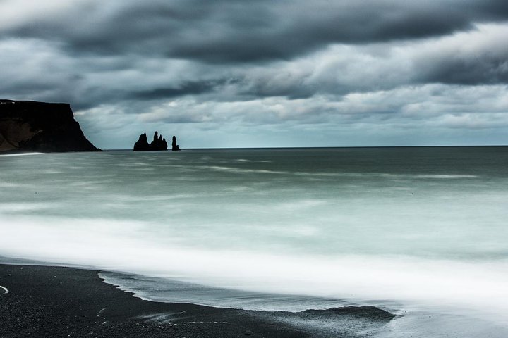 Vues panoramiques des cascades de la côte sud de l'Islande, des plages de sable noir et des glaciers, photo 33 | wizardtrip