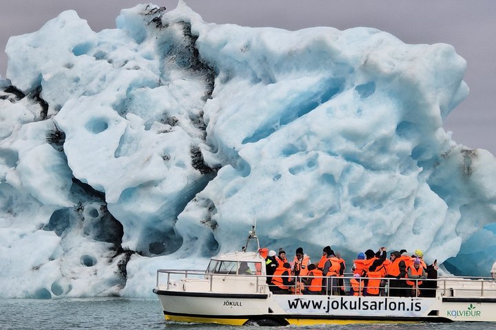 Reykjavik: Glacier Lagoon Boat Ride & South Coast Full Day Tour | wizardtrip