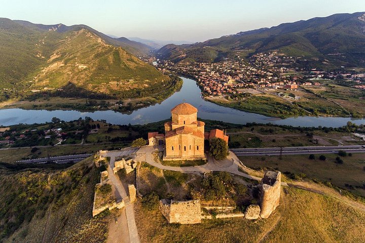 Passeio por locais históricos georgianos antigos, incluindo mosteiros, igrejas e monumentos perto de Tbilisi, foto 14 | wizardtrip