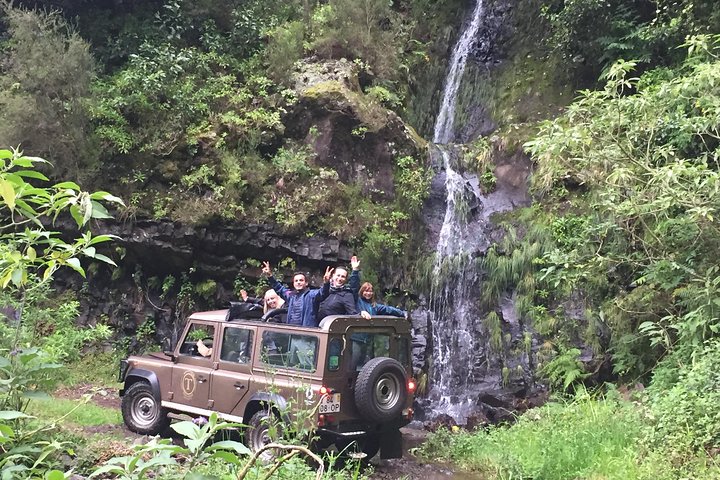 ポルトガル、マデイラ島の4x4アドベンチャーツアー。スカイウォークからの眺めとワインテイスティングが楽しめます、写真14 | wizardtrip