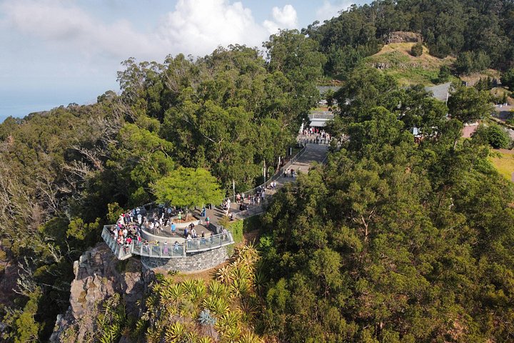 Tour 4x4 explorando la costa norte de Madeira, incluyendo el Bosque de Fanal y Porto Moniz, foto 23 | wizardtrip