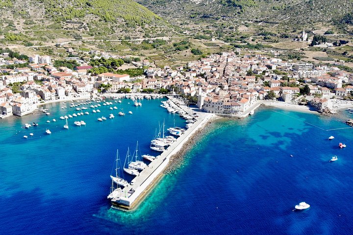 RIB-båttur till Blå grottan, Hvar och "Mamma Mia"-inspelningsplatser från Split, Kroatien, foto 18 | wizardtrip