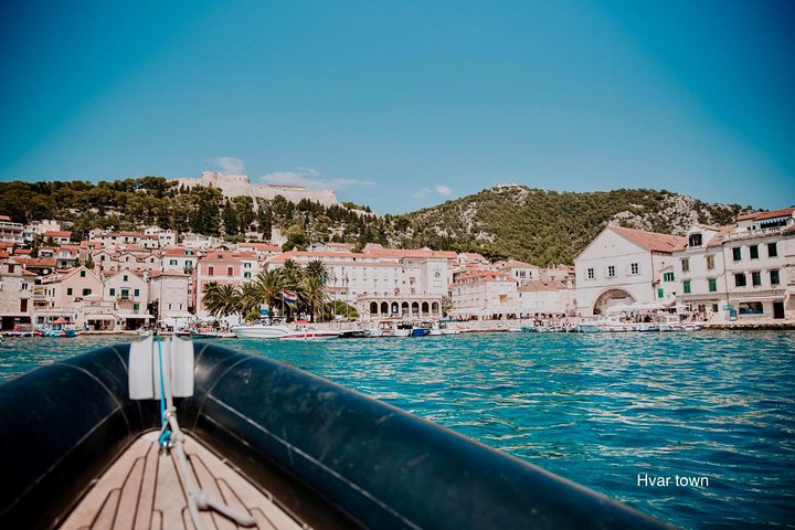 RIB-båttur till Blå grottan, Hvar och "Mamma Mia"-inspelningsplatser från Split, Kroatien, foto 35 | wizardtrip