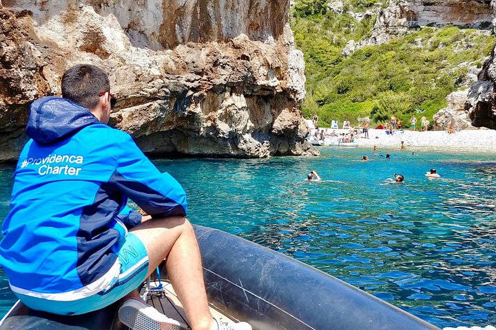 Tour en bateau rapide vers la Blue Cave, les lieux de Mamma Mia et l'île de Hvar depuis Trogir, Croatie, photo 15 | wizardtrip
