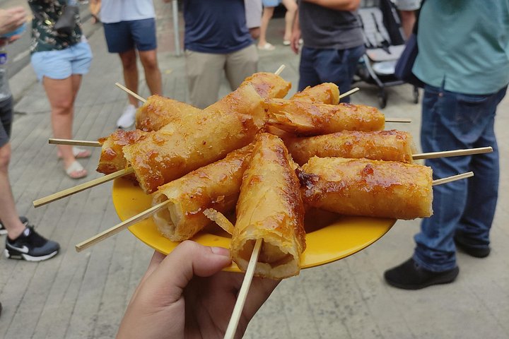En livlig gademadstur i Manila, Filippinerne, der viser lokale delikatesser og kulturel fordybelse, foto 18 | wizardtrip