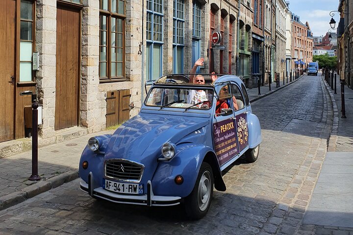 Tour Unique de Lille en 2CV Décapotable - 1h00 | wizardtrip