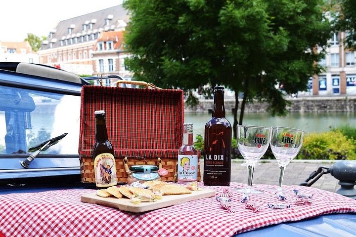 Tour Lille in een vintage 2CV cabriolet, verken de oude stad en bezienswaardigheden, foto 15 | wizardtrip