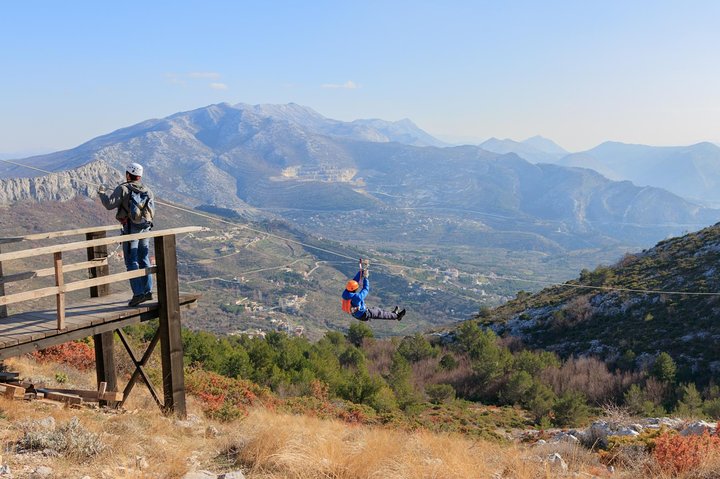 Avventura in Zip-line a Spalato con Trasferimento Opzionale | wizardtrip