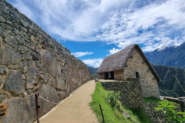 Dagtocht naar Machu Picchu vanuit Cusco, Peru, met de Inca-citadel en schilderachtige treinreizen, foto 14 | wizardtrip