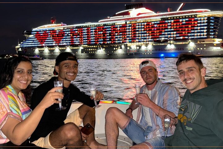 Tour privado en barco por Miami con vistas del horizonte y paseos por la isla, foto 9 | wizardtrip
