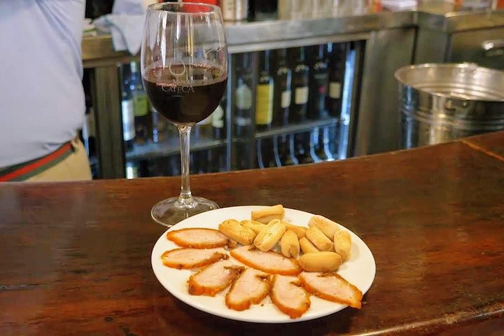 Uma exploração culinária de Sevilha, com tapas, vinho e cultura local, foto 13 | wizardtrip