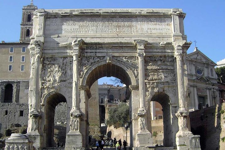 Tour guidato di gruppo delle meraviglie antiche di Roma: Colosseo, Foro Romano e Colle Palatino, foto 7 | wizardtrip