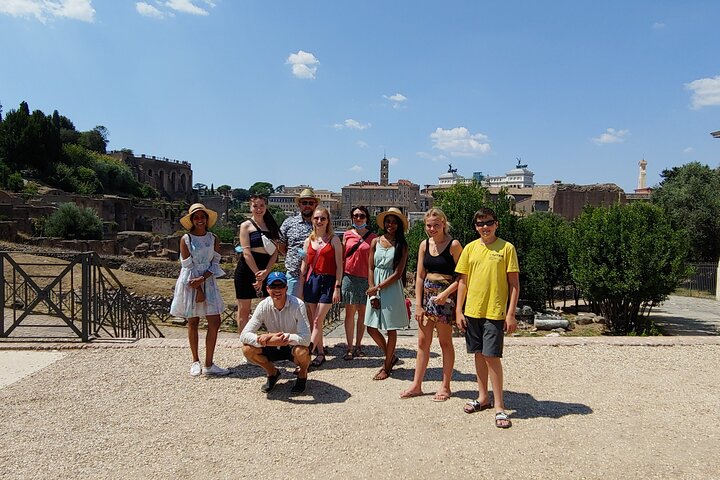 Tour guidato del Colosseo, Foro Romano e Colle Palatino di Roma, che mostra storia e architettura antica, foto 9 | wizardtrip