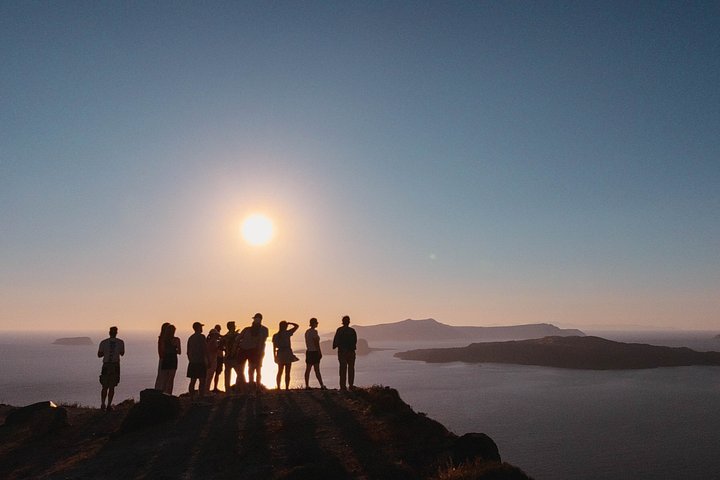 Utforska Santorinis dolda landskap och traditionella byar på ett spännande fyrhjulingäventyr, foto 10 | wizardtrip
