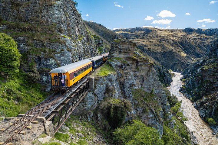 Viagem de comboio cénica pela Taieri Gorge, Nova Zelândia, com viadutos e túneis, foto 7 | wizardtrip